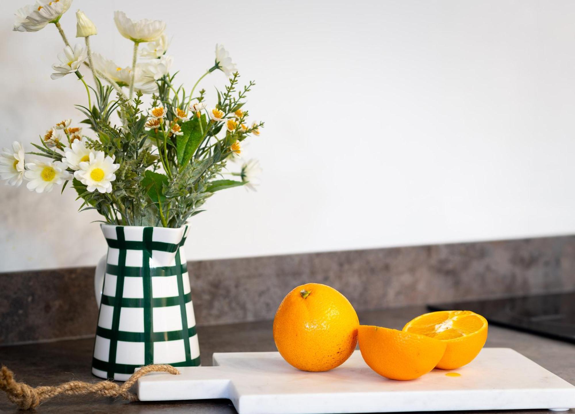 Gorgeous Boutique Flat Sleeps 2 In Lyme Regis Villa Eksteriør billede