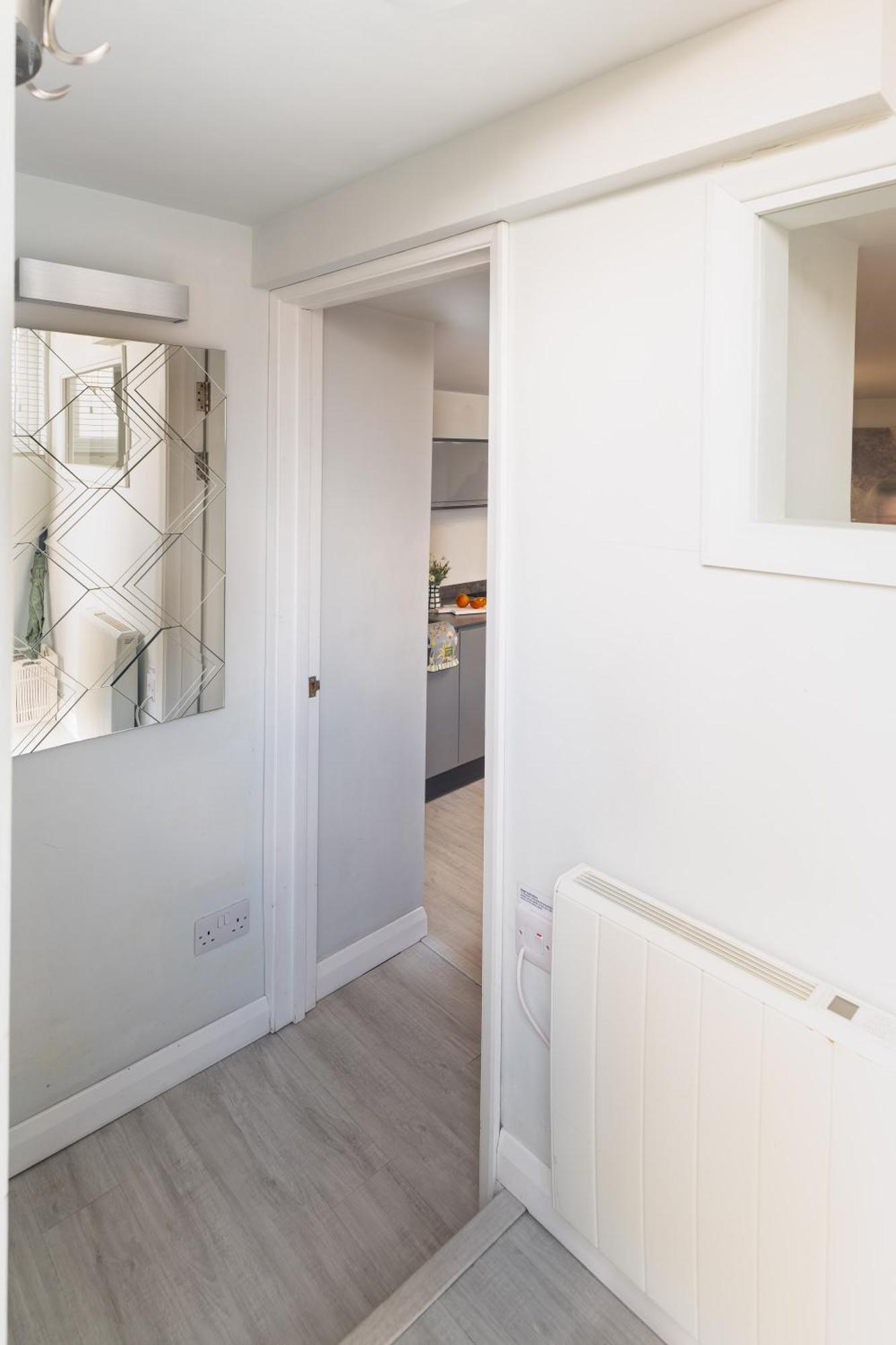 Gorgeous Boutique Flat Sleeps 2 In Lyme Regis Villa Eksteriør billede